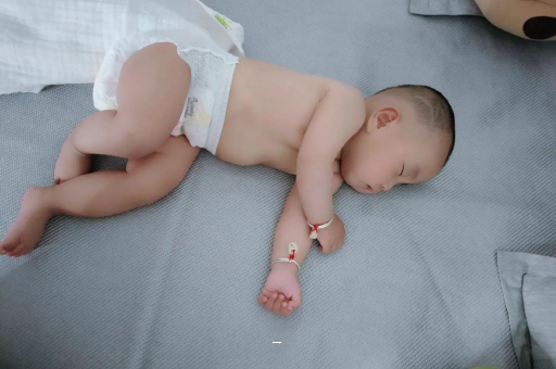 湖州孕妇肚脐周围发青